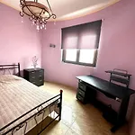 Sunny Retreat - Kefalos Stay With Patio & Parking Holiday home