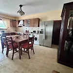 Case de vacanță House Into A Paradise Of
