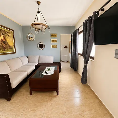Holiday home Sunny Retreat - Kefalos Stay With Patio Parking & Gym *