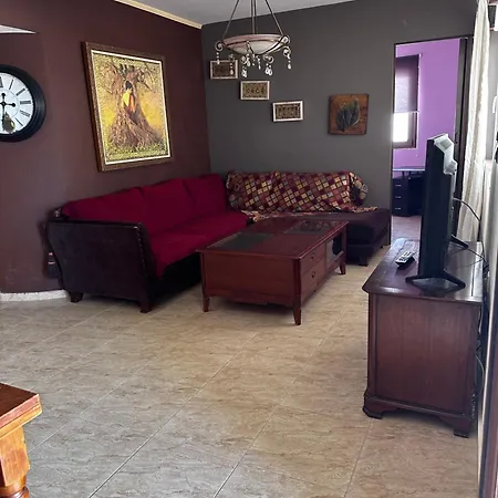 House Into A Paradise Of بيت للعطل *